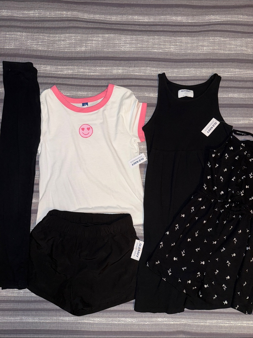 Old Navy Girls Black & White 5-Piece Outfits 3 NWT and 2 bonus items
